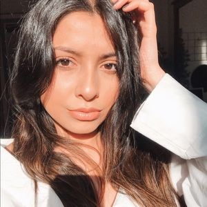 Meet your Posher, Alexandra